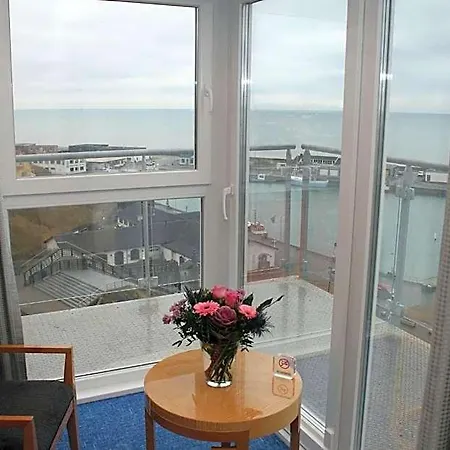Hotel Seafront 4*